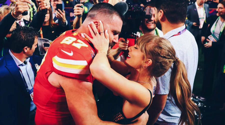 Taylor Swift with Travis Kelce